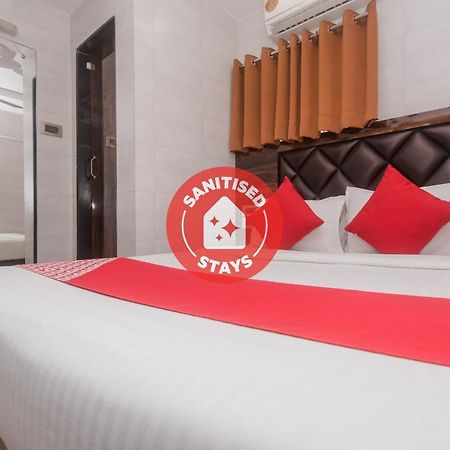Vaccinated Staff - Oyo 22055 Dadar Residency Hotel มุมไบ ภายนอก รูปภาพ