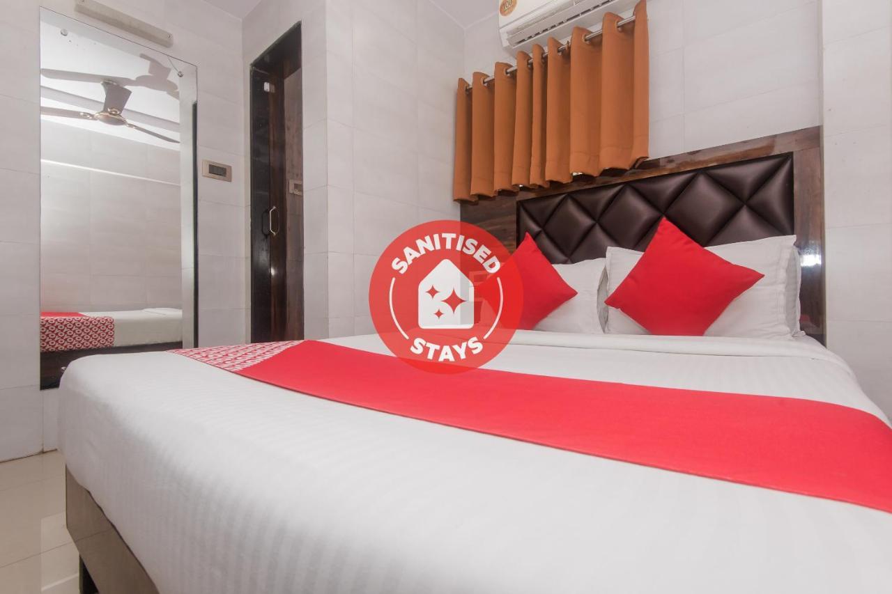 Vaccinated Staff - Oyo 22055 Dadar Residency Hotel มุมไบ ภายนอก รูปภาพ